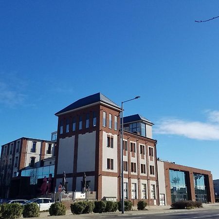 Arena Hotel Samorin Exterior photo